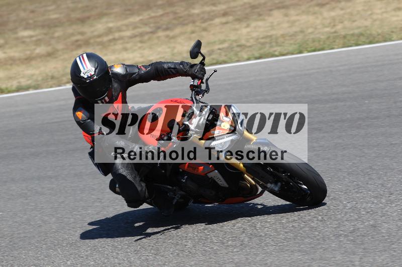 Archiv-2022/51 10.08.2022 Freeride Training ADR/Medium/40